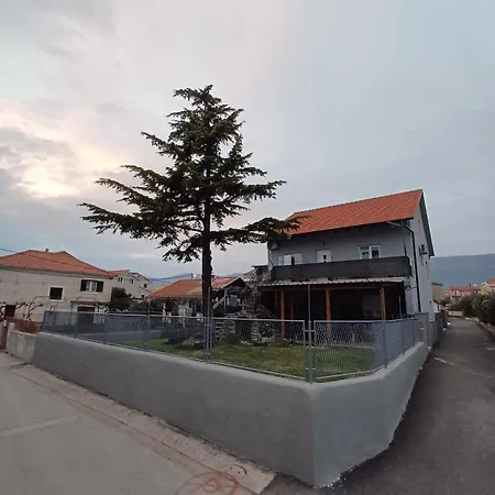 Apartamento Holiday Home Gamaliel *