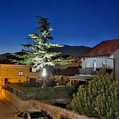 Apartamento Holiday Home Gamaliel *