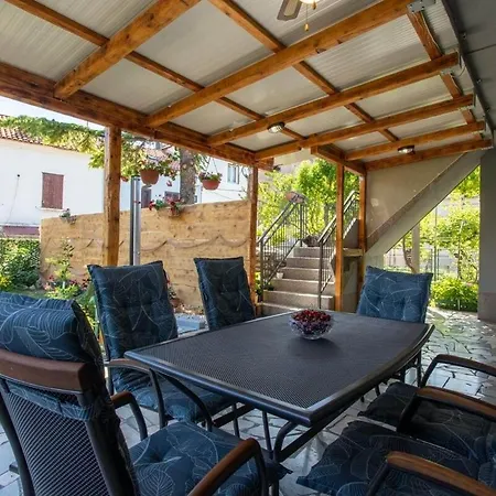 Apartamento Holiday Home Gamaliel *