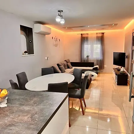 Holiday Home Gamaliel Kaštela